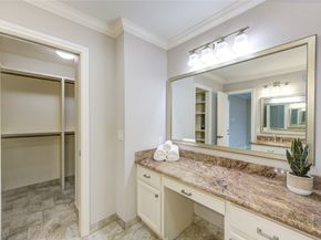 1616 S Gessner Road, Houston TX 77063