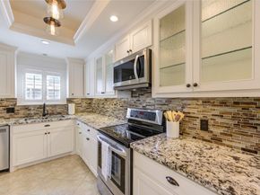 1616 S Gessner Road, Houston TX 77063