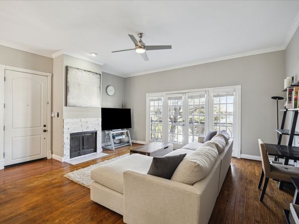 2413 Kingston Street, Houston TX 77019
