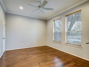 2211 Roy Street B, Houston TX 77007