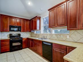 2211 Roy Street B, Houston TX 77007