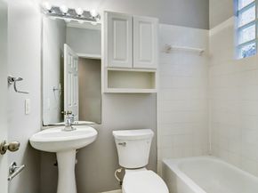 2211 Roy Street B, Houston TX 77007