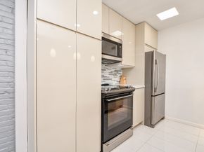 2619 Marilee Lane 2, Houston TX 77057