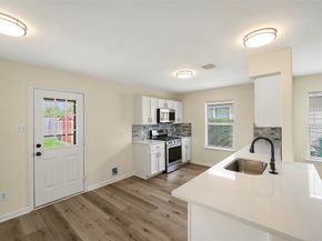 13226 Ridgewood Knoll Lane, Houston TX 77047