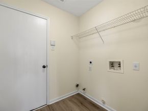 13226 Ridgewood Knoll Lane, Houston TX 77047