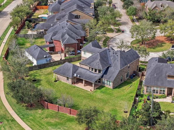 5330 Briarwick Meadow Lane, Sugar Land TX 77479