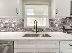 6027 Kenilwood Drive, Houston TX 77033