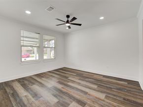 6027 Kenilwood Drive, Houston TX 77033