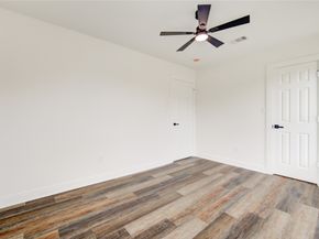 6027 Kenilwood Drive, Houston TX 77033