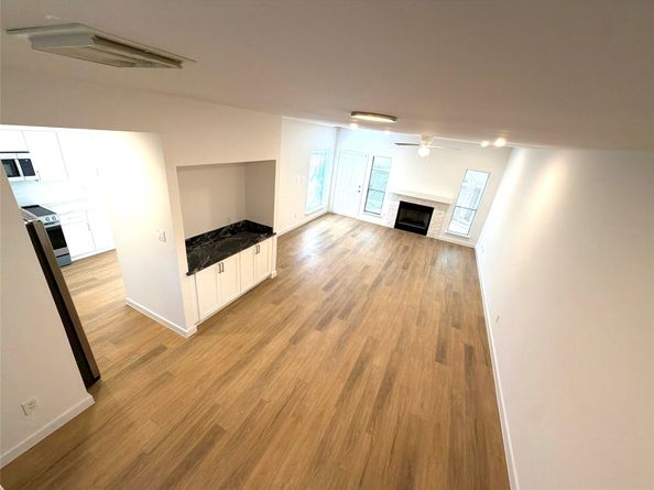 11703 Lakeside Place Drive 229, Houston TX 77077