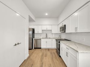 11703 Lakeside Place Drive 229, Houston TX 77077