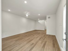 11703 Lakeside Place Drive 229, Houston TX 77077
