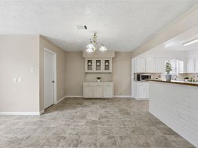 9211 Benning Drive, Houston TX 77031