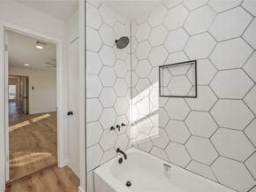 5942 Ridgeway Drive, Houston TX 77033