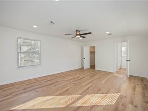 5942 Ridgeway Drive, Houston TX 77033