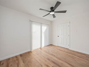 5942 Ridgeway Drive, Houston TX 77033