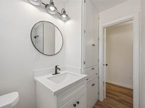 5942 Ridgeway Drive, Houston TX 77033