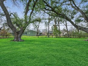 6026 Ridgeway Drive, Houston TX 77033