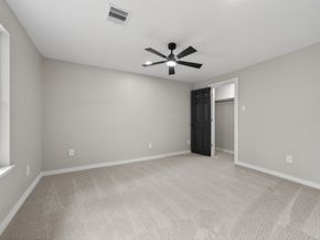 6026 Ridgeway Drive, Houston TX 77033