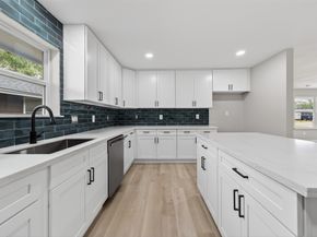 6026 Ridgeway Drive, Houston TX 77033