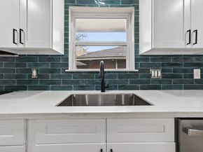 6026 Ridgeway Drive, Houston TX 77033