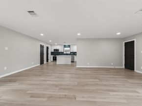 6026 Ridgeway Drive, Houston TX 77033