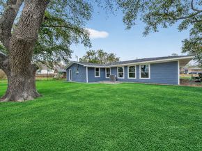 6026 Ridgeway Drive, Houston TX 77033