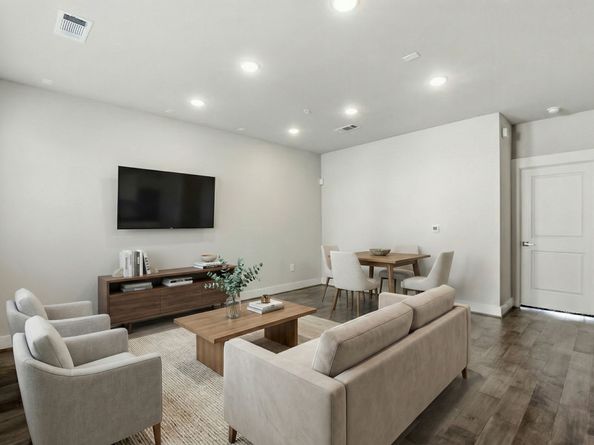 4819 Caroline Street 103, Houston TX 77004