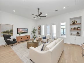 925 Fisher Street E, Houston TX 77018