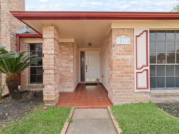 15319 La Paloma Drive, Houston TX 77083