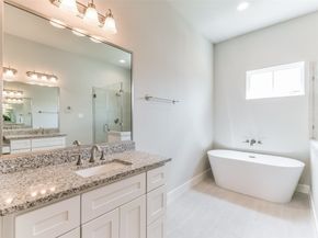 10926 Brookeshire Chase Lane, Houston TX 77043