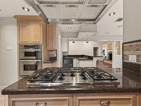 206 Briar Hill Drive, Houston TX 77042