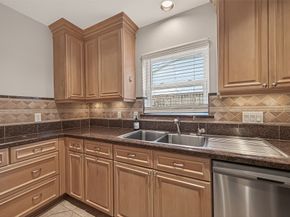 206 Briar Hill Drive, Houston TX 77042