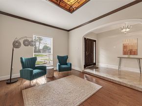 206 Briar Hill Drive, Houston TX 77042