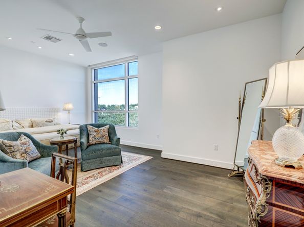 3331 DAmico Street 401, Houston TX 77019