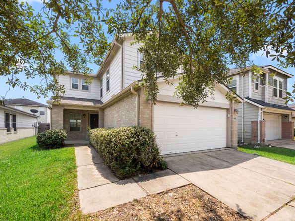 2722 Skyview Downs Drive, Houston TX 77047