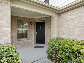2722 Skyview Downs Drive, Houston TX 77047