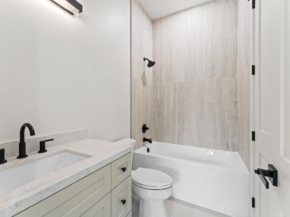203 E 24th Street, Houston TX 77008