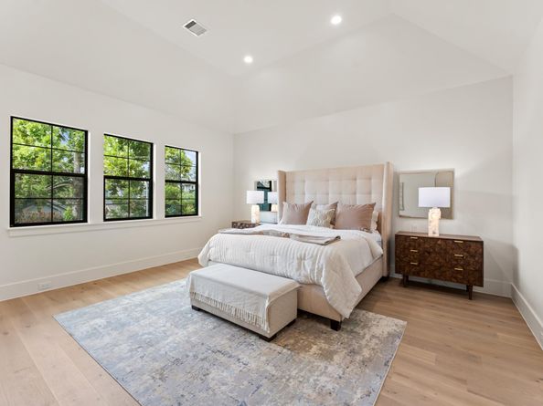 203 E 24th Street, Houston TX 77008