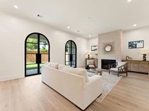 203 E 24th Street, Houston TX 77008