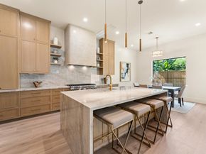203 E 24th Street, Houston TX 77008