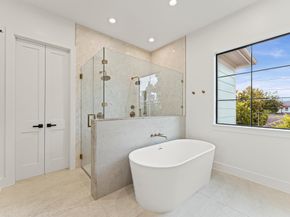 203 E 24th Street, Houston TX 77008