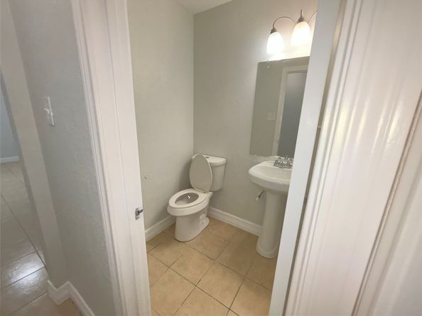 15526 Barbarossa Drive, Houston TX 77083