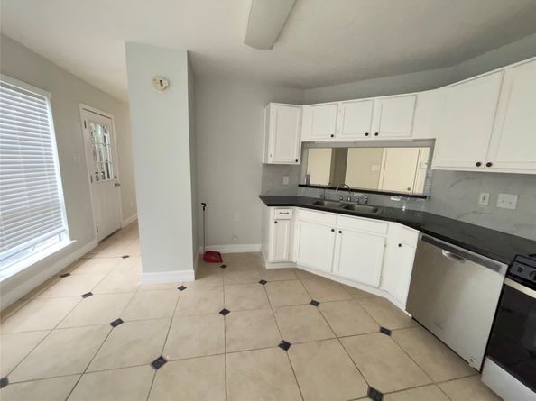 15526 Barbarossa Drive, Houston TX 77083