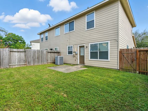5010 Kale Court, Houston TX 77066