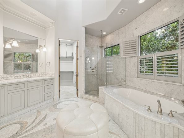 1006 River Glynn Drive, Hunters Creek Village TX 77063