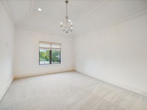 1006 River Glynn Drive, Hunters Creek Village TX 77063