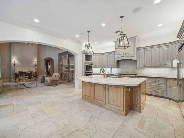 1006 River Glynn Drive, Hunters Creek Village TX 77063