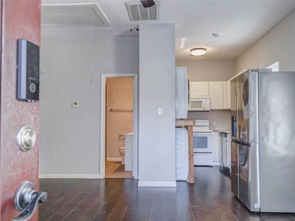 1606 Ruthven Street, Houston TX 77019