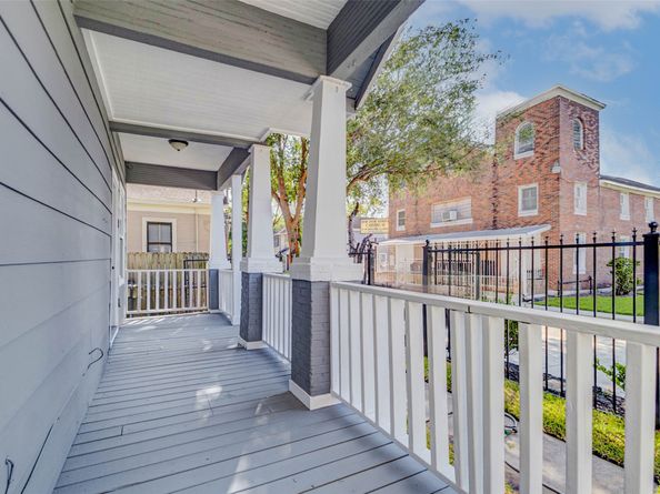 1606 Ruthven Street, Houston TX 77019